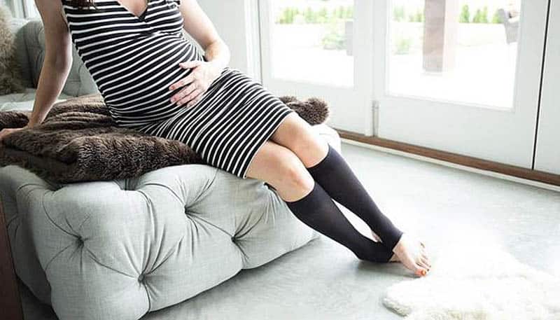 Compression socks or stockings can help reduce swelling in the legs due to gentle squeezing. 
